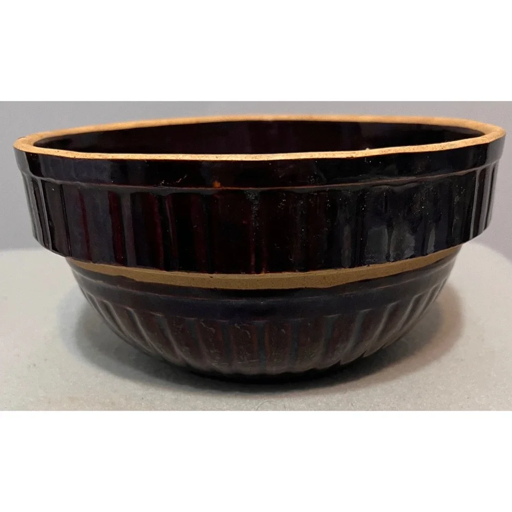 Vintage USA 7 IN Brown Ribbed Stoneware Mixing Bowl‎ Albany Slip Glaze 7.25 Inch